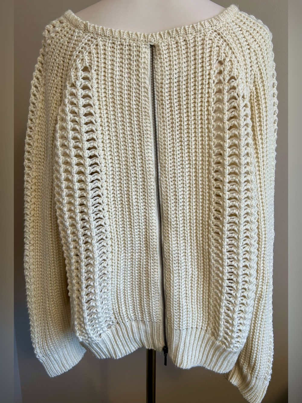 California Moonrise Cream Pullover Knit w. Back Zipper Detail. - Picture 6 of 13